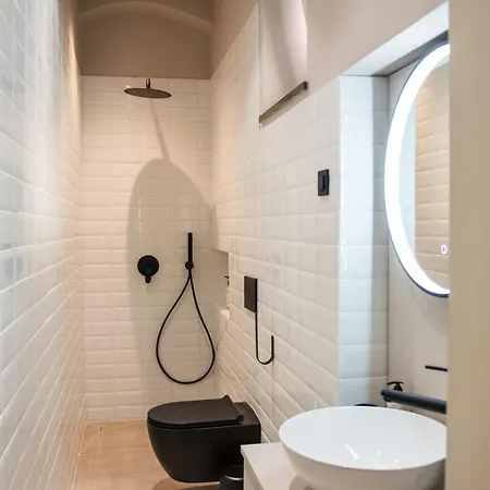 Avrelia アパート *