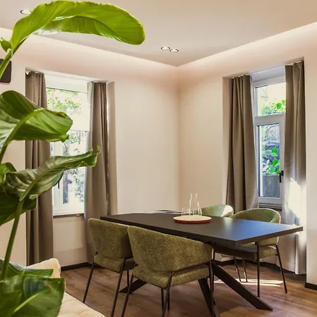 アパート Avrelia